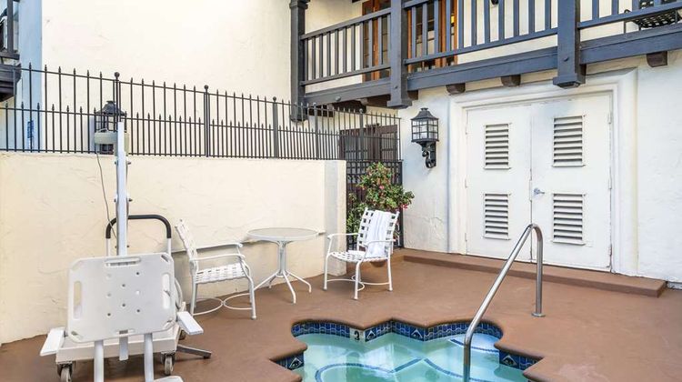 Best Western Plus Carpinteria Inn Pool