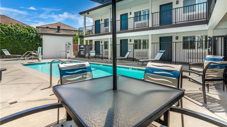 <b>Best Western Rose Garden Inn Pool</b>. Images powered by <a href="https://iceportal.shijigroup.com/" title="IcePortal" target="_blank">IcePortal</a>.