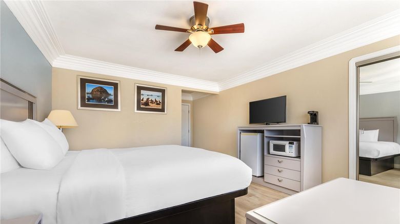 <b>Best Western Tradewinds Room</b>. Images powered by <a href="https://iceportal.shijigroup.com/" title="IcePortal" target="_blank">IcePortal</a>.