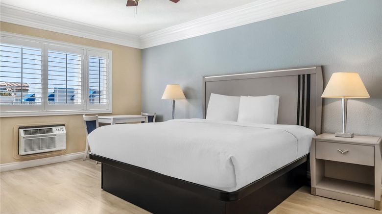 <b>Best Western Tradewinds Room</b>. Images powered by <a href="https://iceportal.shijigroup.com/" title="IcePortal" target="_blank">IcePortal</a>.