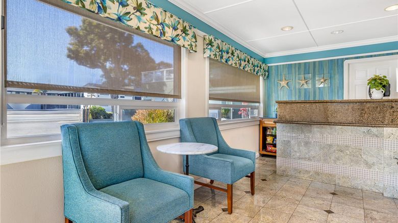 <b>Best Western Tradewinds Lobby</b>. Images powered by <a href="https://iceportal.shijigroup.com/" title="IcePortal" target="_blank">IcePortal</a>.