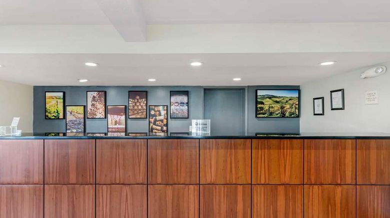 <b>Best Western Cordelia Inn Lobby</b>. Images powered by <a href="https://iceportal.shijigroup.com/" title="IcePortal" target="_blank">IcePortal</a>.