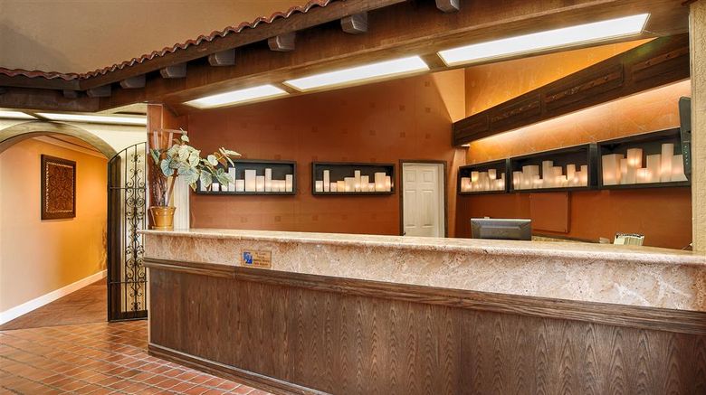 <b>Best Western El Grande Inn Lobby</b>. Images powered by <a href="https://iceportal.shijigroup.com/" title="IcePortal" target="_blank">IcePortal</a>.