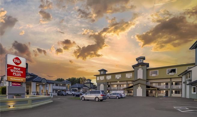 Best Western Plus Northwoods Inn Exterior