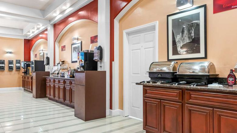 <b>Best Western Plus Yosemite Way Station Restaurant</b>. Images powered by <a href="https://iceportal.shijigroup.com/" title="IcePortal" target="_blank">IcePortal</a>.