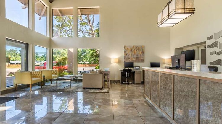 Best Western Plus Inn Scotts Valley Lobby