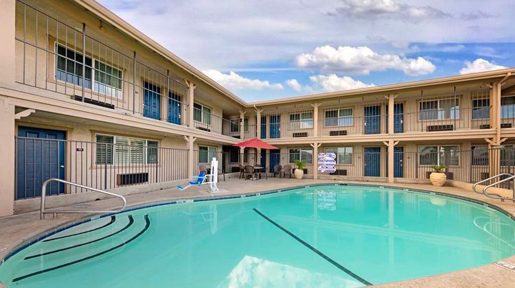 Best Western Hanford Inn Pool