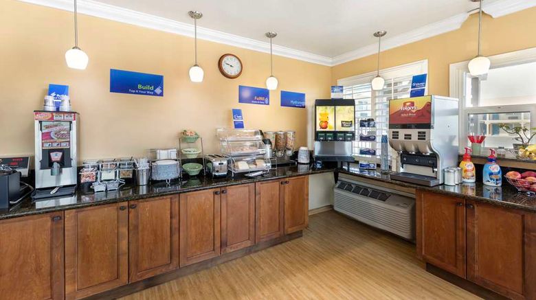 <b>Best Western Hanford Inn Restaurant</b>. Images powered by <a href="https://iceportal.shijigroup.com/" title="IcePortal" target="_blank">IcePortal</a>.