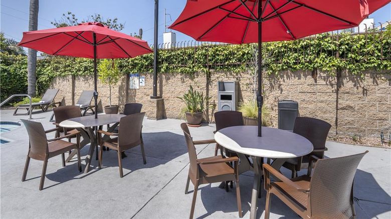 <b>Best Western Airpark Hotel Pool</b>. Images powered by <a href="https://iceportal.shijigroup.com/" title="IcePortal" target="_blank">IcePortal</a>.