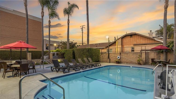 Best Western Airpark Hotel Pool