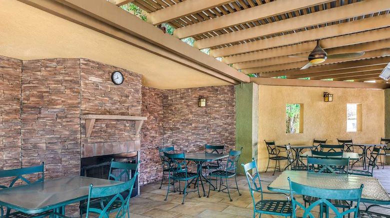 <b>Best Western Inn at Palm Springs Restaurant</b>. Images powered by <a href="https://iceportal.shijigroup.com/" title="IcePortal" target="_blank">IcePortal</a>.