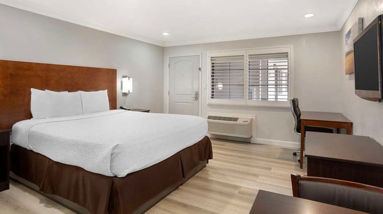 <b>Best Western Inn Room</b>. Images powered by <a href="https://iceportal.shijigroup.com/" title="IcePortal" target="_blank">IcePortal</a>.