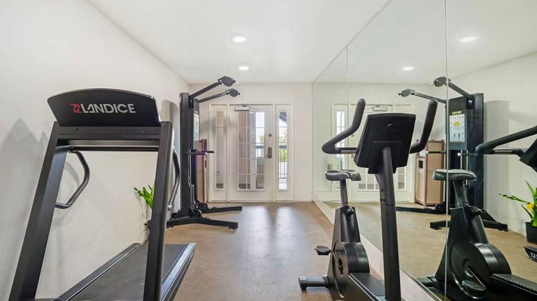 <b>Best Western Inn Health</b>. Images powered by <a href="https://iceportal.shijigroup.com/" title="IcePortal" target="_blank">IcePortal</a>.