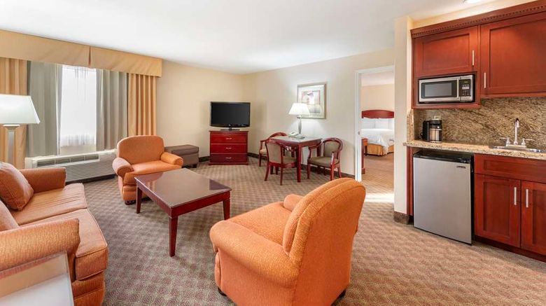 <b>Best Western Plus West Covina Inn Suite</b>. Images powered by <a href="https://iceportal.shijigroup.com/" title="IcePortal" target="_blank">IcePortal</a>.