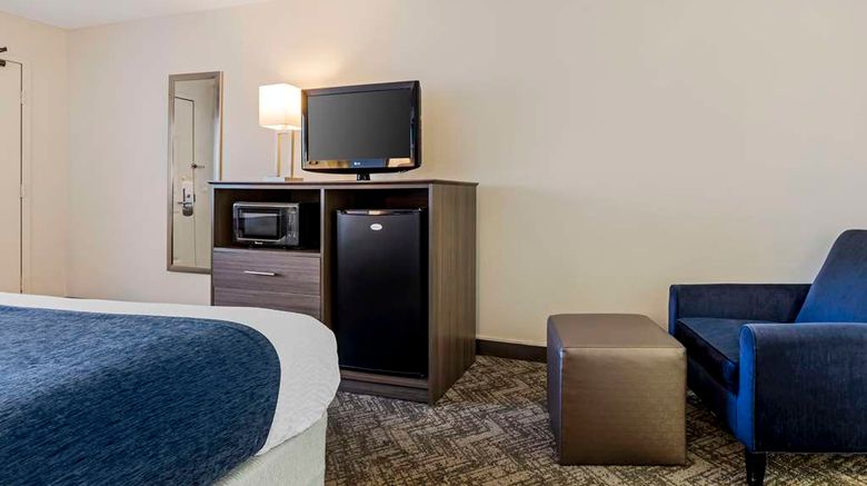 <b>Best Western Santee Lodge Room</b>. Images powered by <a href="https://iceportal.shijigroup.com/" title="IcePortal" target="_blank">IcePortal</a>.