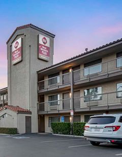 Best Western Plus Executive Inn