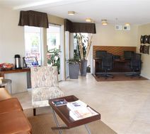 Best Western Plus Suites Hotel Coronado Lobby