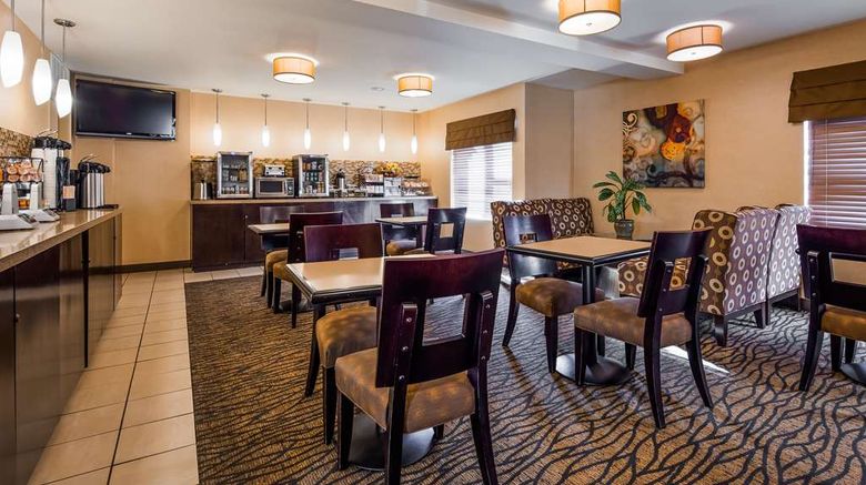 <b>Best Western Plus Suites Hotel Coronado Restaurant</b>. Images powered by <a href="https://iceportal.shijigroup.com/" title="IcePortal" target="_blank">IcePortal</a>.