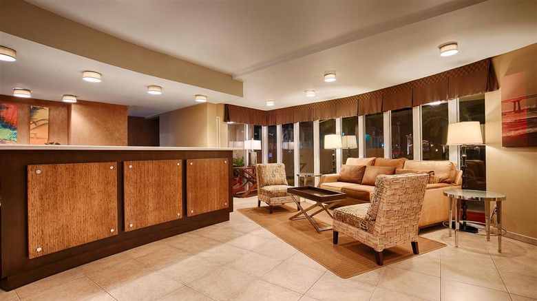 <b>Best Western Plus Suites Hotel Coronado Lobby</b>. Images powered by <a href="https://iceportal.shijigroup.com/" title="IcePortal" target="_blank">IcePortal</a>.