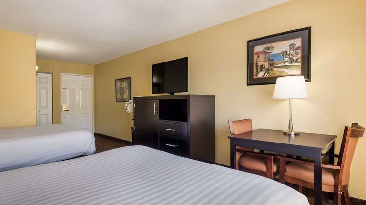 Best Western Escondido Hotel Room