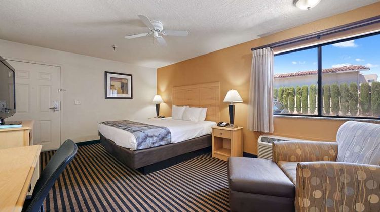 Best Western Plus Executive Inn & Suites Room