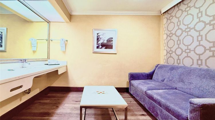 Best Western Hollywood Plaza Inn Room