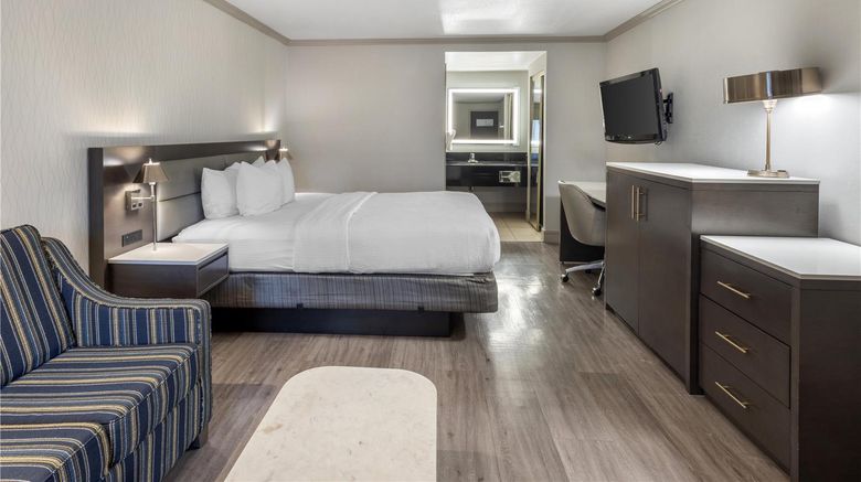 <b>Best Western Plus Executive Suites Room</b>. Images powered by <a href="https://iceportal.shijigroup.com/" title="IcePortal" target="_blank">IcePortal</a>.
