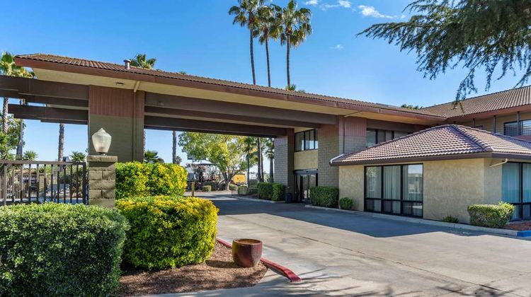 Best Western Orchard Inn Exterior