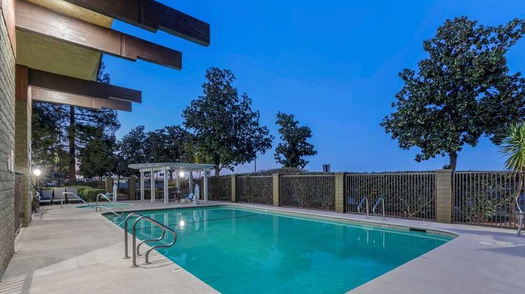 Best Western Orchard Inn Pool