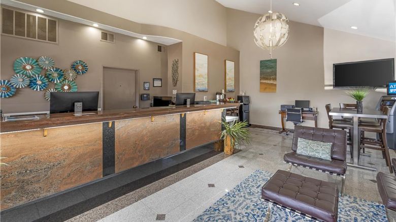 <b>Best Western Redondo Beach Galleria Inn Lobby</b>. Images powered by <a href="https://iceportal.shijigroup.com/" title="IcePortal" target="_blank">IcePortal</a>.