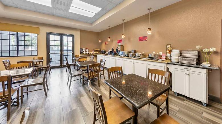 <b>Best Western Plus Heritage Inn Restaurant</b>. Images powered by <a href="https://iceportal.shijigroup.com/" title="IcePortal" target="_blank">IcePortal</a>.