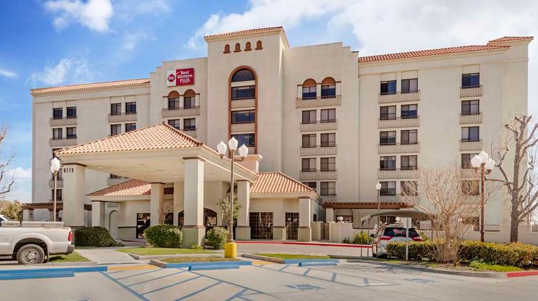<b>Best Western Plus Heritage Inn Exterior</b>. Images powered by <a href="https://iceportal.shijigroup.com/" title="IcePortal" target="_blank">IcePortal</a>.