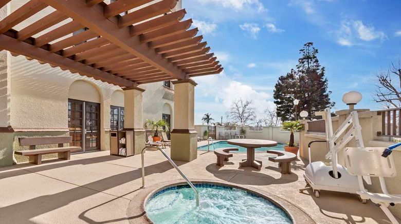 <b>Best Western Plus Heritage Inn Pool</b>. Images powered by <a href="https://iceportal.shijigroup.com/" title="IcePortal" target="_blank">IcePortal</a>.