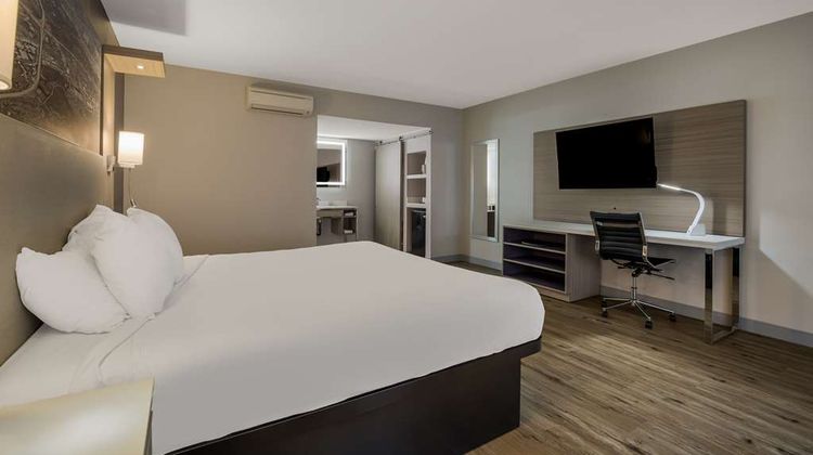 Best Western Diamond Bar Hotel & Suites Room