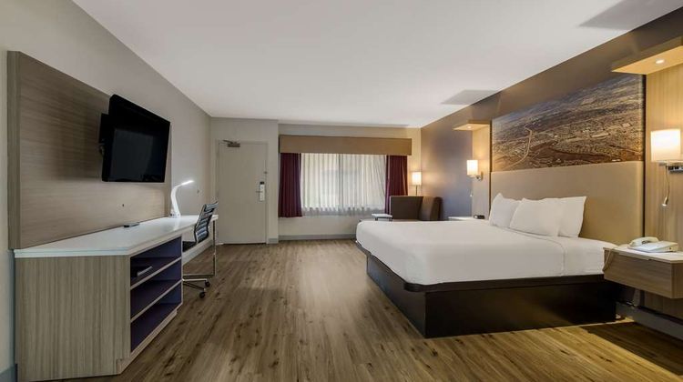 Best Western Diamond Bar Hotel & Suites Room