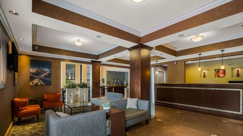 <b>Best Western Diamond Bar Hotel & Suites Lobby</b>. Images powered by <a href="https://iceportal.shijigroup.com/" title="IcePortal" target="_blank">IcePortal</a>.