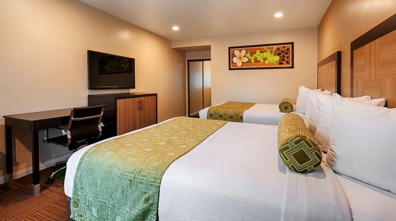 <b>Best Western Plus Glendale Room</b>. Images powered by <a href="https://iceportal.shijigroup.com/" title="IcePortal" target="_blank">IcePortal</a>.