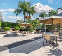 Best Western Plus South Coast Inn Exterior
