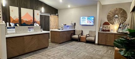 Best Western Country Inn Lobby