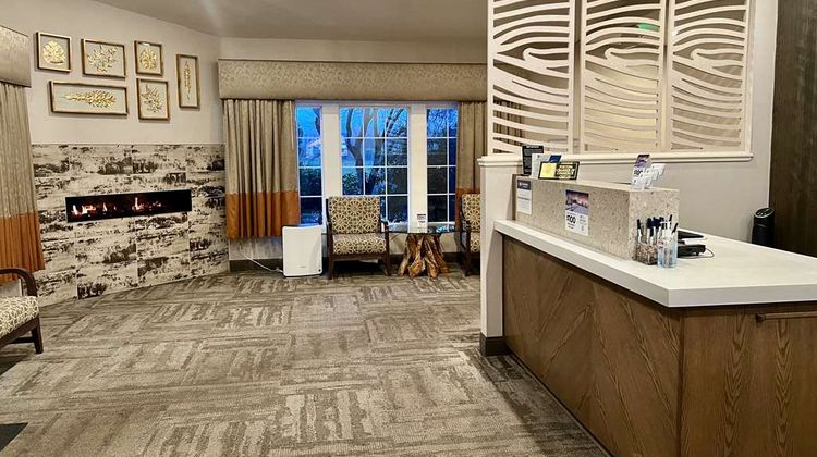 Best Western Country Inn Lobby