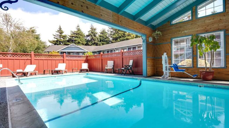 <b>Best Western Country Inn Pool</b>. Images powered by <a href="https://iceportal.shijigroup.com/" title="IcePortal" target="_blank">IcePortal</a>.