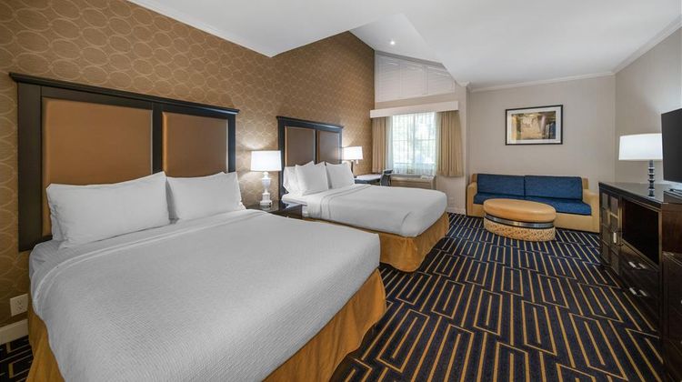 Best Western Plus Palm Court Hotel Room