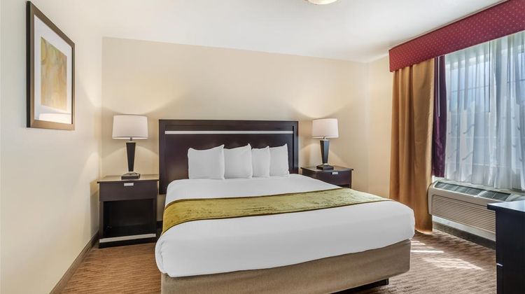 Best Western Luxury Inn Suite