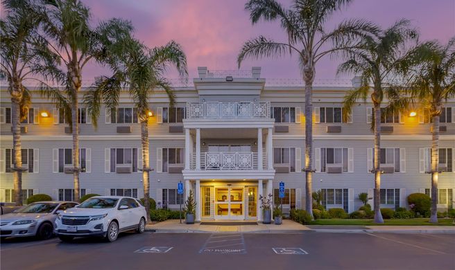 Best Western Luxury Inn Exterior
