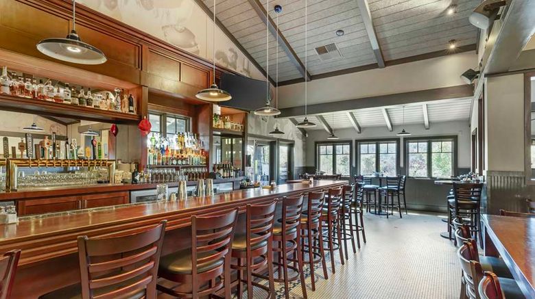 <b>Best Western Plus Novato Oaks Inn Restaurant</b>. Images powered by <a href="https://iceportal.shijigroup.com/" title="IcePortal" target="_blank">IcePortal</a>.