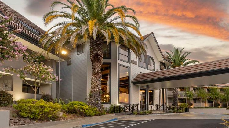 Best Western Plus Novato Oaks Inn Exterior