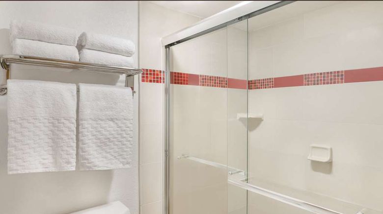 <b>Best Western Plus Raffles Inn & Suites Room</b>. Images powered by <a href="https://iceportal.shijigroup.com/" title="IcePortal" target="_blank">IcePortal</a>.