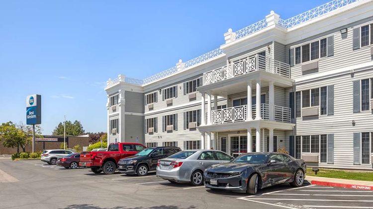 Best Western Capital City Inn Exterior