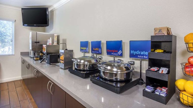 <b>Best Western Capital City Inn Restaurant</b>. Images powered by <a href="https://iceportal.shijigroup.com/" title="IcePortal" target="_blank">IcePortal</a>.