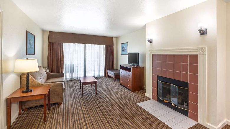 <b>Best Western Capital City Inn Suite</b>. Images powered by <a href="https://iceportal.shijigroup.com/" title="IcePortal" target="_blank">IcePortal</a>.